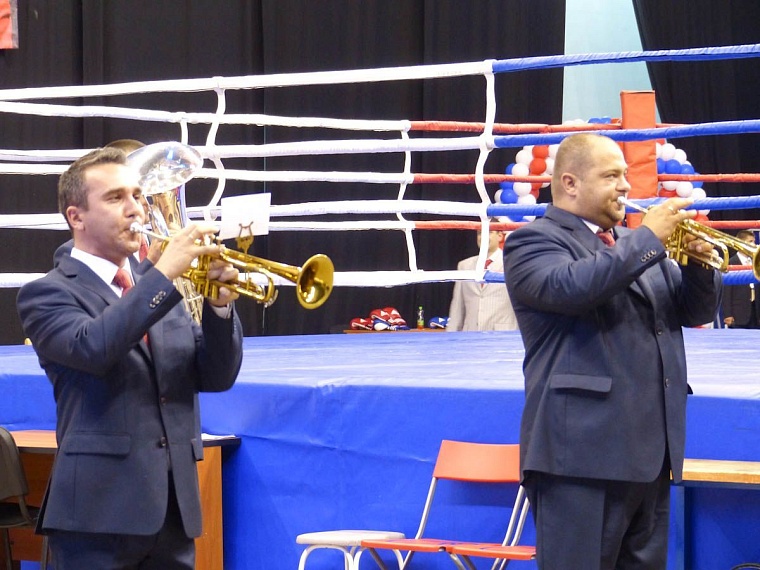 На тюменском ринге сразились думающие бойцы