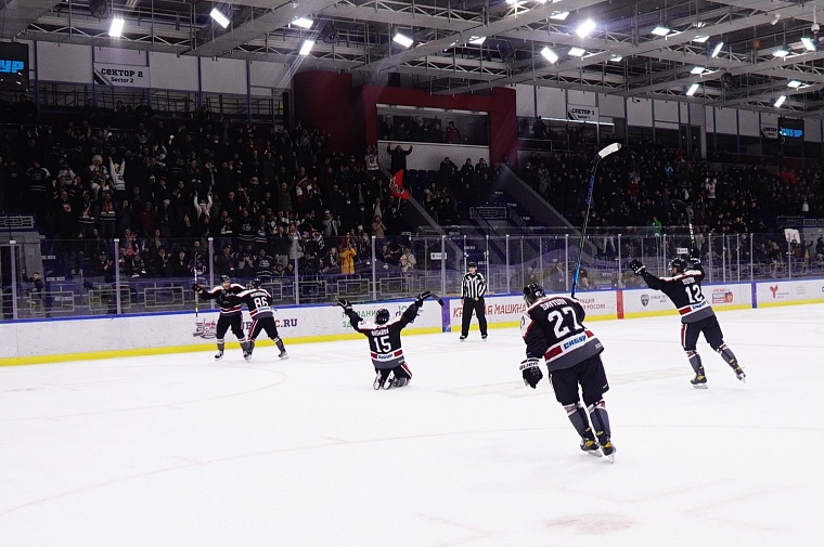 Полуфиналы ВХЛ из Санкт-Петербурга с тюменскими комментаторами покажет телеканал «TVоя Тюмень»