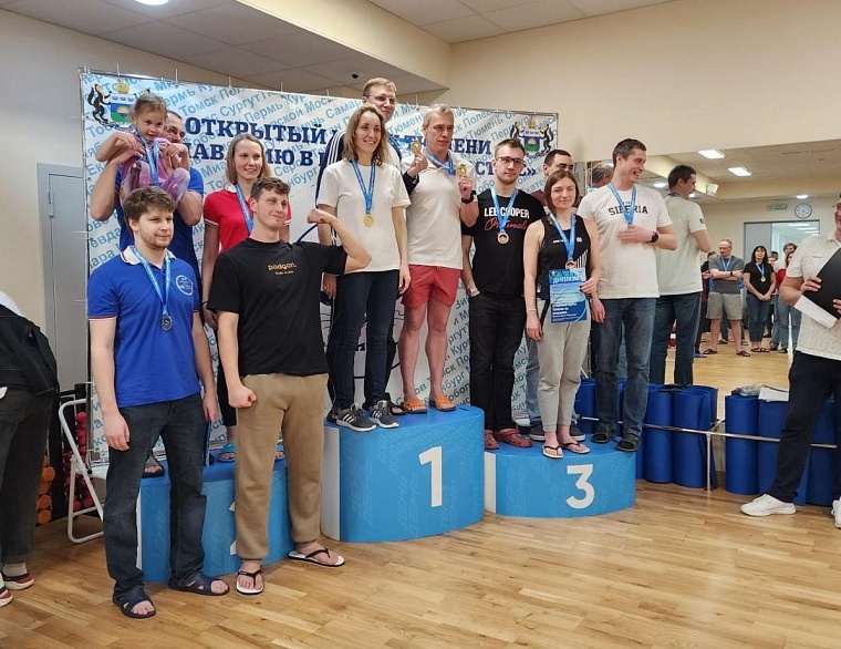 Кубок Тюмени по плаванию среди ветеранов и любителей завоевала сборная «Уралец-Мастерс»