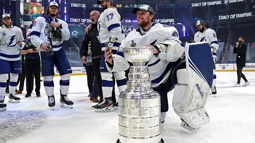 Александр Моор поздравил уроженца Тюмени с победой в Кубке Стенли