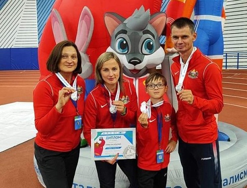 Семья Васильевых из Тюмени завоевала серебро в эстафете Всероссийского фестиваля ГТО