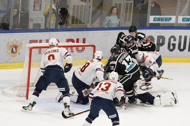 Тюменский ХК «Рубин» начал ¼ плей-офф ВХЛ с «сухой» победы