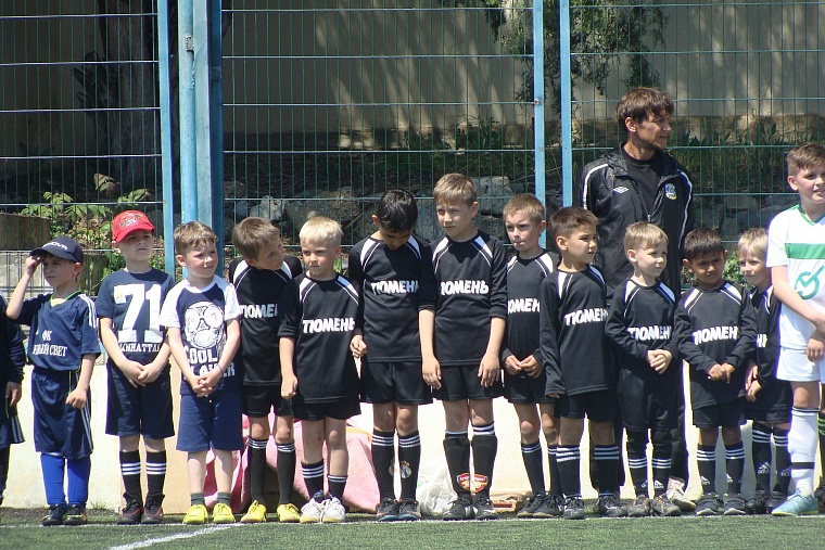 Уроженец Тюмени Юрий Олянин открыл в Крыму детскую футбольную школу