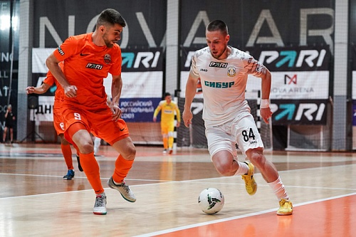 Страдает реализация голевых моментов: МФК «Тюмень» дважды проиграл «Кристаллу»