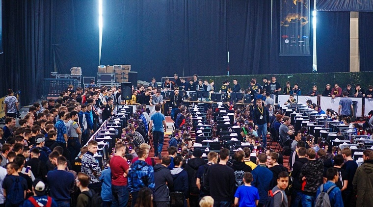 Средняя зарплата профессионального игрока в России – 300 тысяч рублей