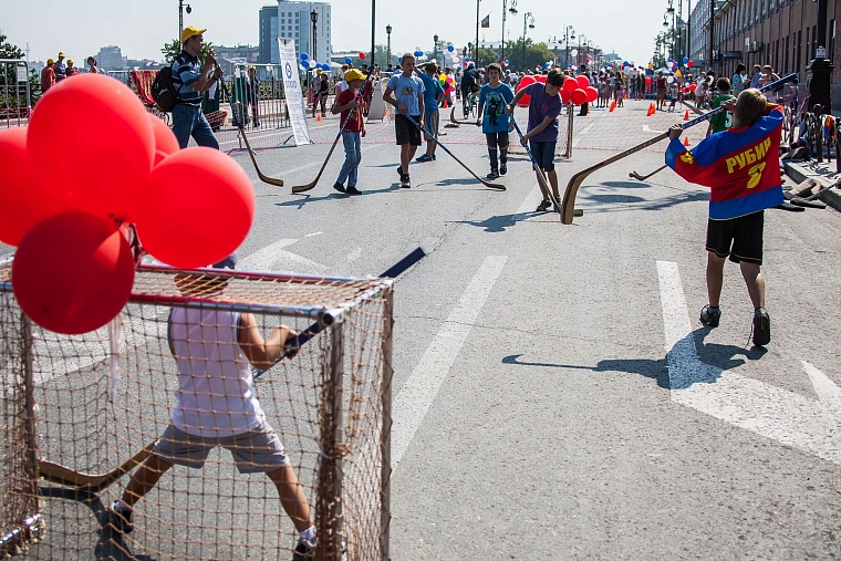 Более двух тысяч тюменцев участвавали в Дне физкультурника