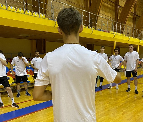 Тюменский ХК «Рубин» вышел из отпуска и начал тренировки