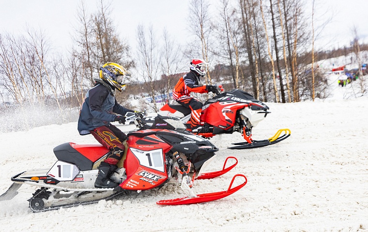 За лидерство в экстремальных соревнованиях боролись спортсмены из разных регионов России.