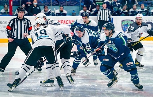 Не задался третий период: «Рубин» уступил «Югре»