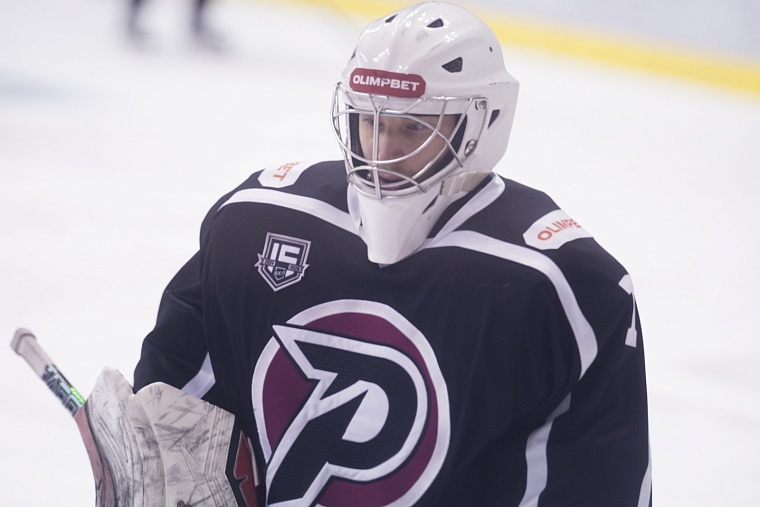 Сейв вратаря тюменского «Рубина» Егора Громовика вошел в топ-10 ВХЛ за март