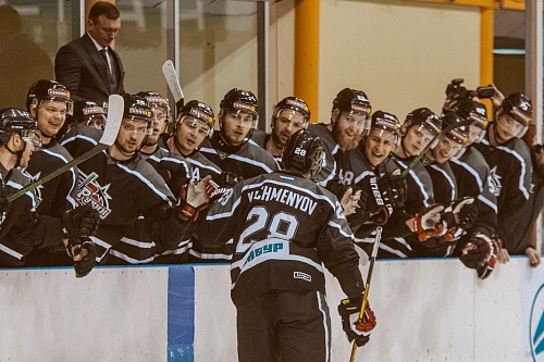 ХК «Рубин» в регулярном чемпионате ВХЛ финишировал на пятом месте и в выходные начинает плей-офф