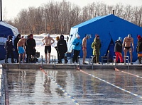 В Хабаровске прошел третий этап Кубка России по зимнему плаванию