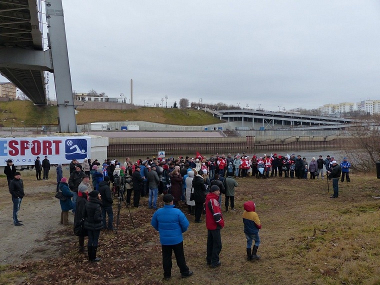 Тюменские моржи готовятся к заплыву на 100 км