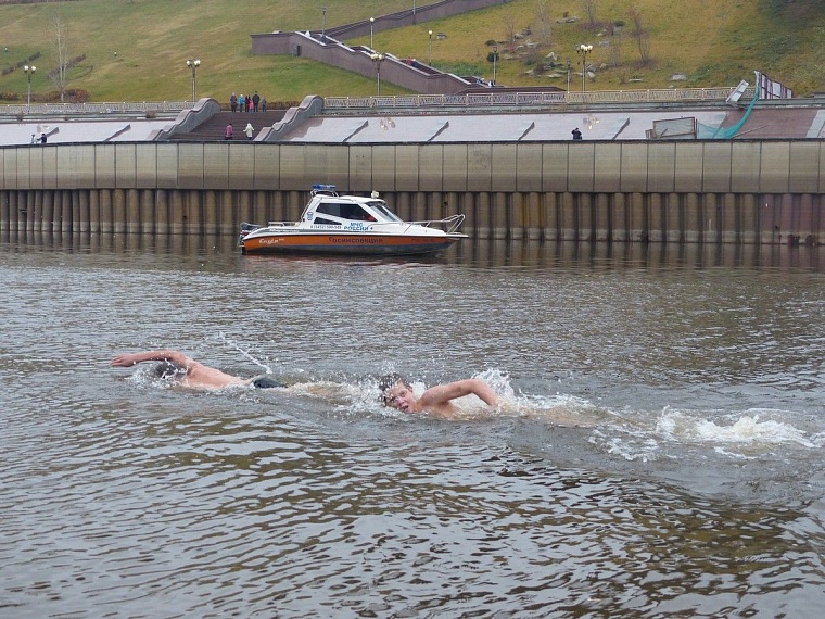 Тюменские моржи готовятся к заплыву на 100 км