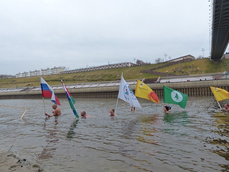 Тюменские моржи готовятся к заплыву на 100 км