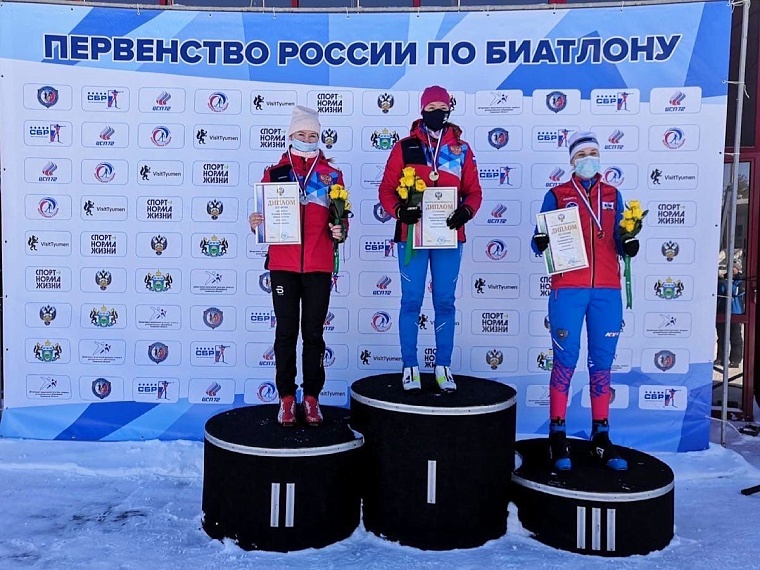 Тюменские биатлонисты победили в смешанной эстафете на первенстве России