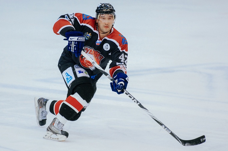 В Тюмени прошел матч, посвящённый памяти игрока ХК «Рубин» Ремира Хайдарова