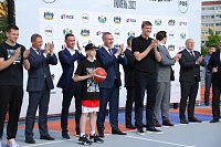 Легендарный спортсмен Андрей Кириленко открыл в Тюмени Центр уличного баскетбола»