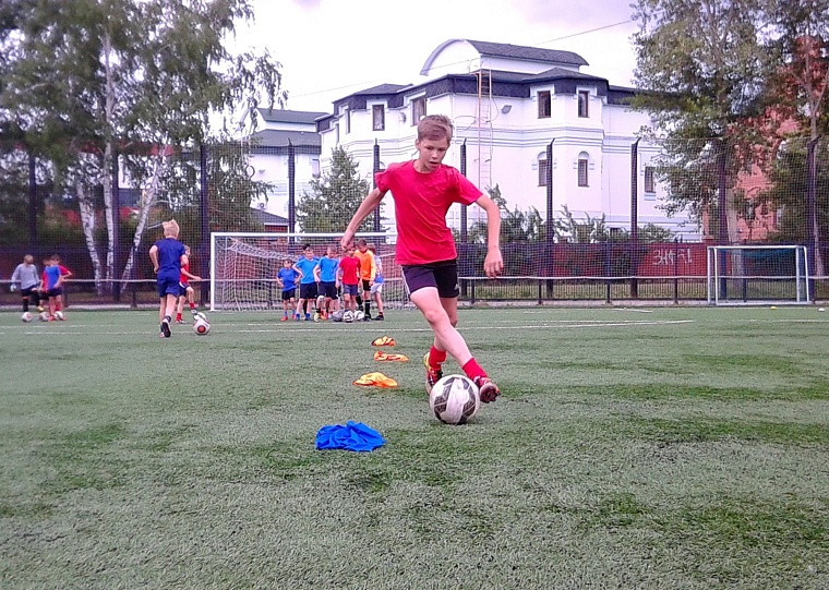 Тюменских футболистов будут учить по голландским и немецким методикам