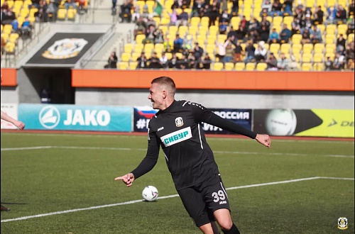 ФК «Тюмень» вышел на третье место после разгромного матча с «Иртышом»