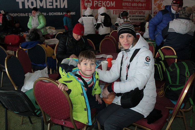 В тридцатиградусный мороз в Тюмени Джейми Монахан проплыла милю, установив мировой рекорд