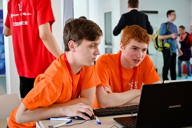 В Тюмени прошли Всероссийские соревнования по спортивному программированию