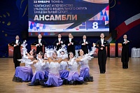 14 ансамблей формейшн, 200 брейкеров и 340 танцевальных пар: в Тюмени прошел Зимний кубок TMN 2022