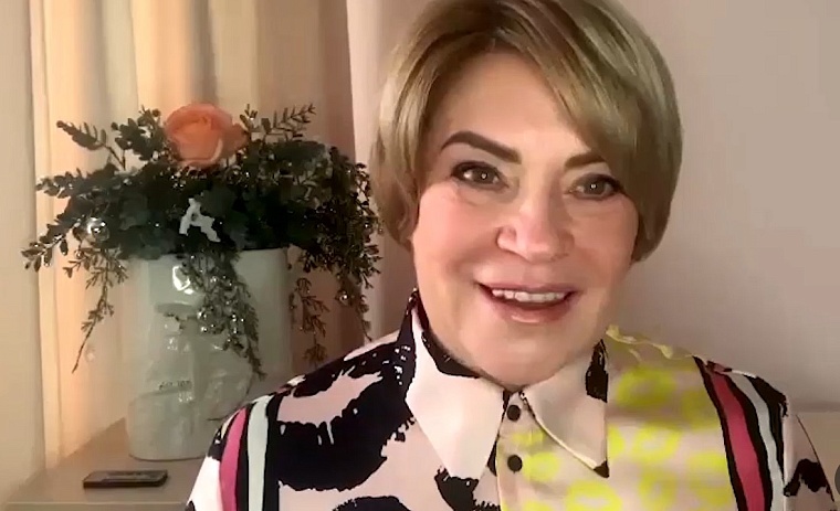 "Как долго мы этого ждали!" - с победой российских лыжников поздравила олимпийская чемпионка