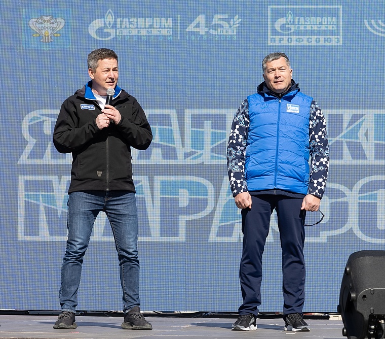 С приветственной речью к собравшимся обратился исполняющий обязанности главного инженера – первого заместителя генерального директора ООО «Газпром добыча Уренгой» - Владимир Кобычев