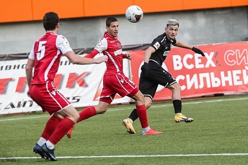 Футболисты «Тюмени» отправились на выездные матчи