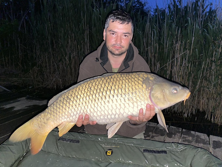 Ловись, рыбка: тюменцы заняли весь пьедестал на открытом чемпионате области по ловле карпа