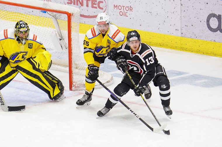 Тюменский ХК «Рубин» закончил домашнюю серию, уступив в овертайме «Дизелю»