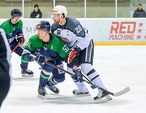 Тюменский ХК «Рубин» продолжит серию ¼ плей-офф ВХЛ на домашнем льду