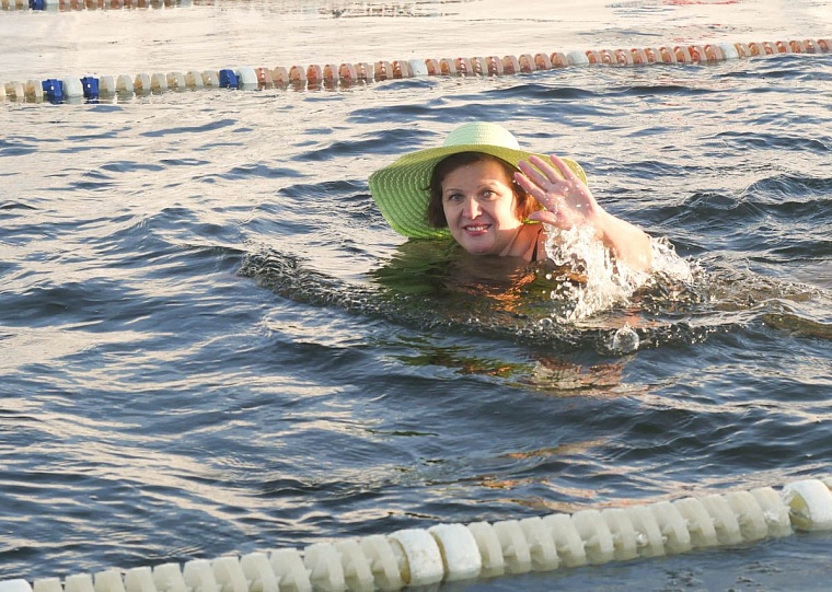 В декабрьских заплывах приняли участие более 350 моржей из 7 стран