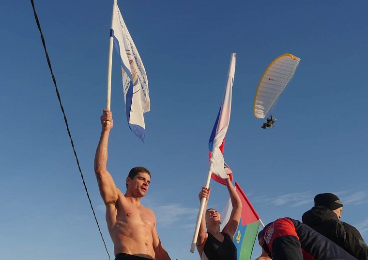 В декабрьских заплывах приняли участие более 350 моржей из 7 стран