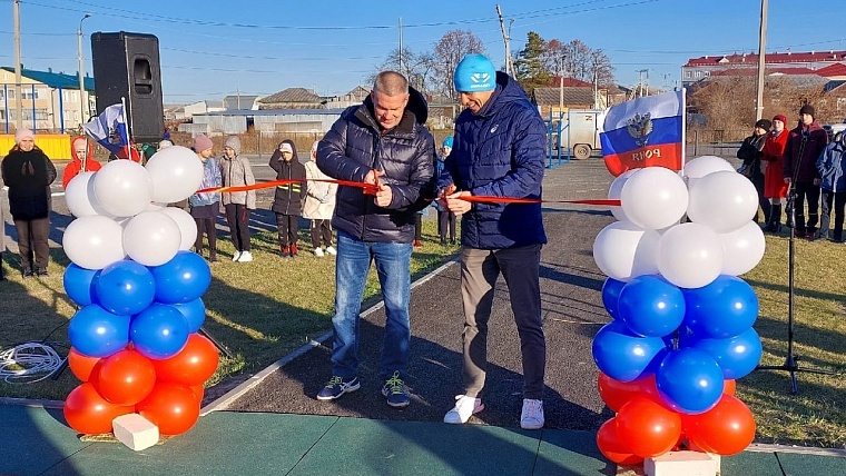 Новая спортплощадка в Аромашево стала излюбленным местом селян