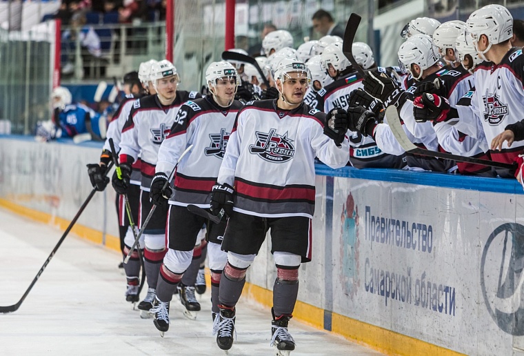 Осталось 10 матчей: до конца января тюменский ХК «Рубин» проведет выездную серию