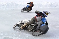 В Тюмени мотогонщики сразятся на льду