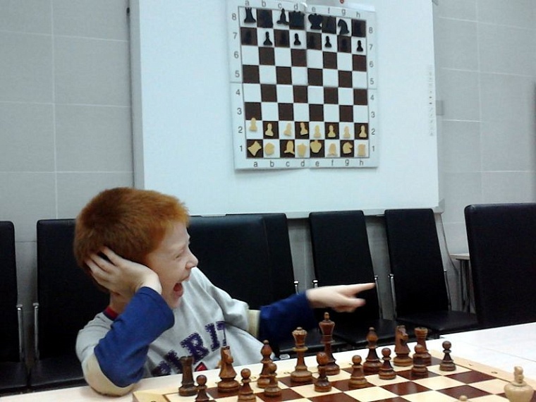 Юные тюменские шахматисты сыграли с семикратным чемпионом мира
