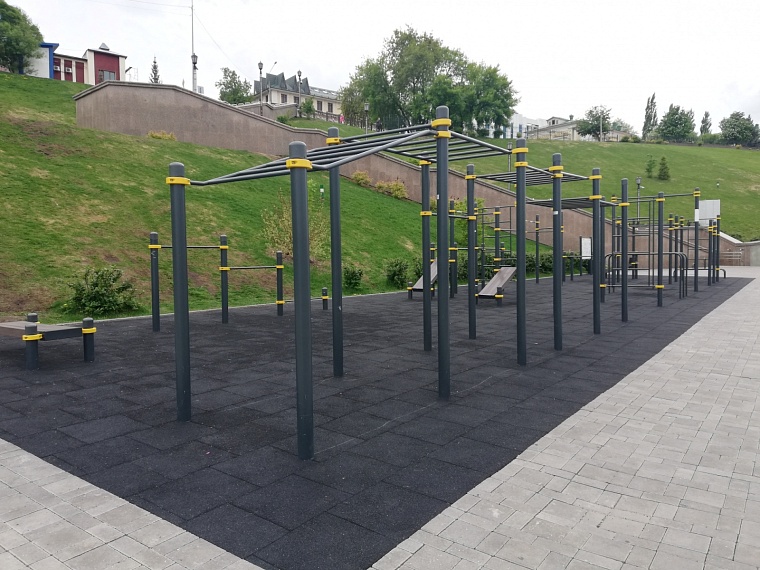 Скандинавская ходьба и софт-фитнес. Для тюменцев проводят бесплатные уличные тренировки