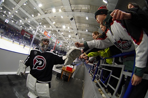 Тюменцы смогут посмотреть выездной решающий матч между «Рубином» и «Нефтяником» в кинотеатре