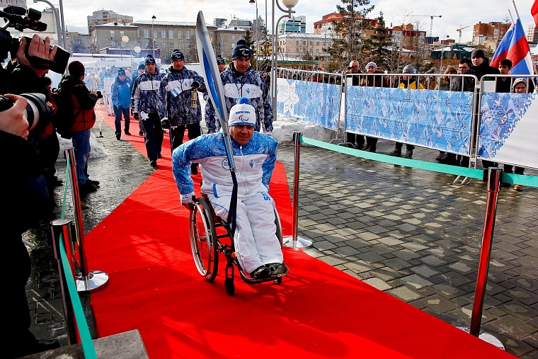 Паралимпийские факелоносцы зажгли сердца тюменцев