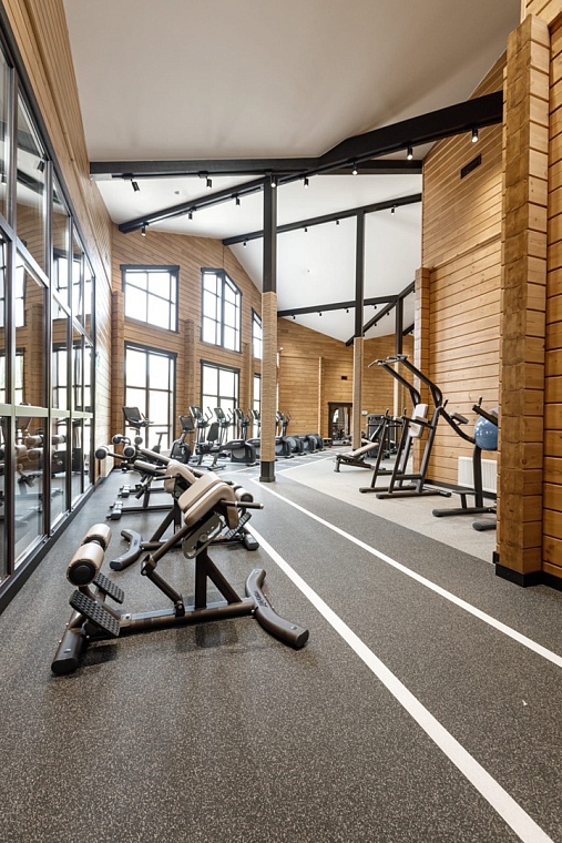 В Патрушево открылось премиальное фитнес-пространство с бассейном и термальным комплексом