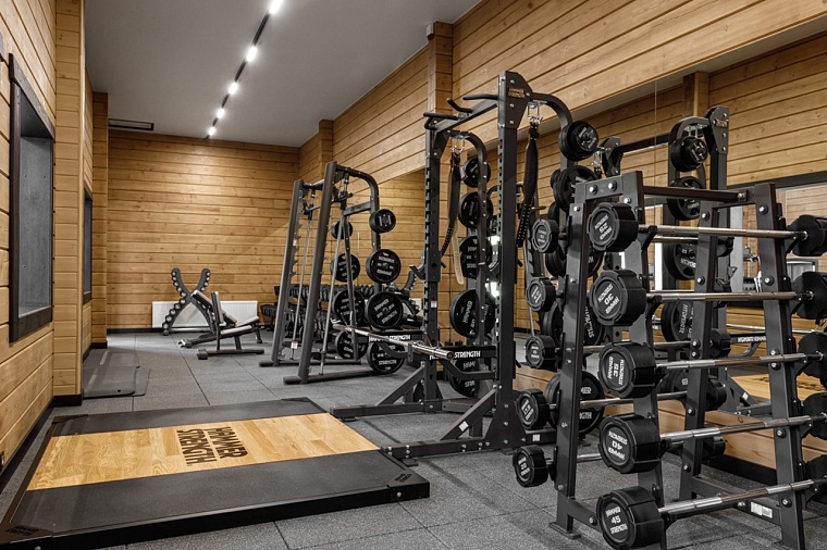 В Патрушево открылось премиальное фитнес-пространство с бассейном и термальным комплексом