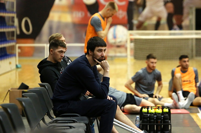 Капитан МФК «Тюмень» Артем Антошкин продолжает восстанавливаться после операции