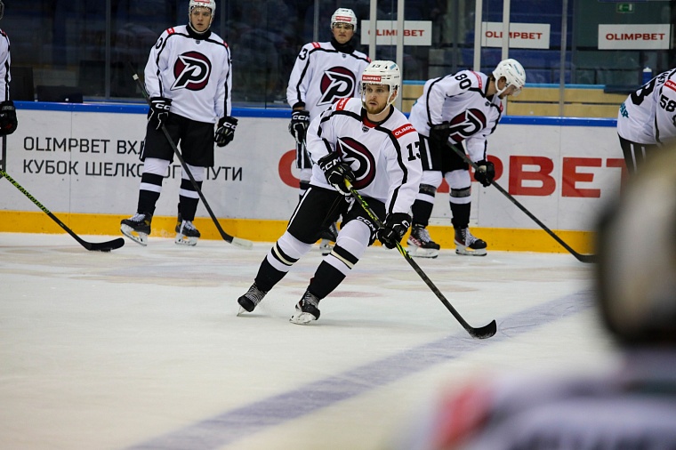 Тюменский ХК «Рубин» уступил в первом матче в Санкт-Петербурге