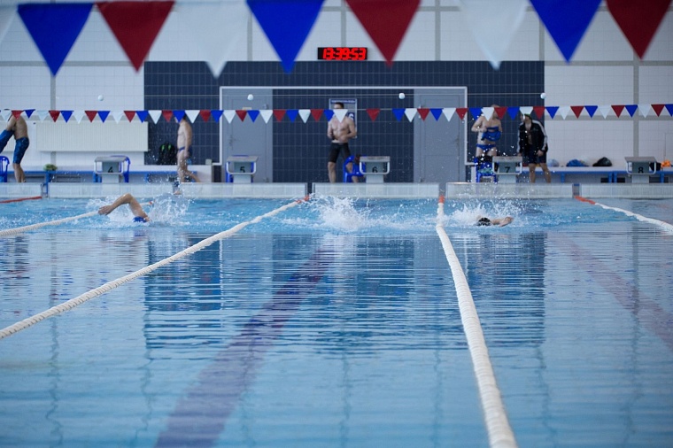 Приплыли: 10 мест, где можно плавать зимой в Тюмени