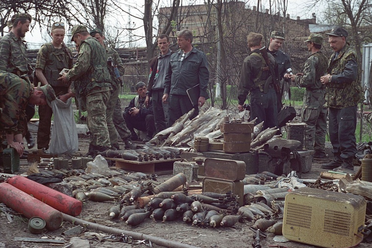 Смерть из-под земли. Подвиги тюменских саперов на минной войне