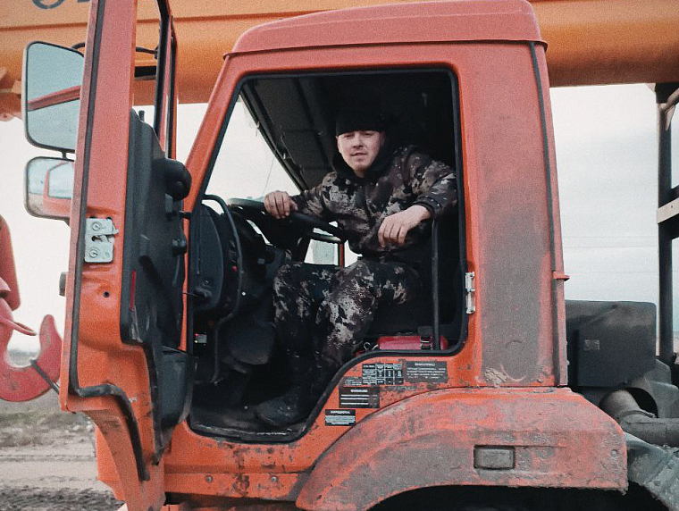 Мобилизованный из Каскары подорвался на противотанковой мине и заново учится ходить