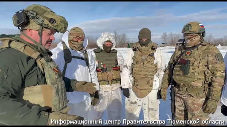 Снайперам тюменского подразделения привезли дополнительное оборудование